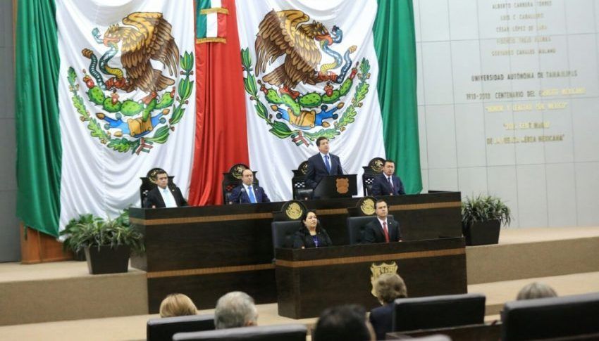 TAM-247-2017.-Entrega-Gobernador-Primer-Informe-ante-el-Congreso-de-Tamaulipas.-6-850x500