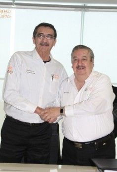 Preside José Suárez ceremonia entrega-recepción de la UAT (2)