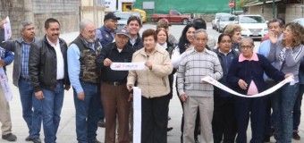 María Magdalena Peraza Guerra inaugura  la Calle Fresno en la Col. del Bosque