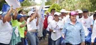 Fortalecerá Alma Laura Amparán el Programa Municipal de Becas en Altamira