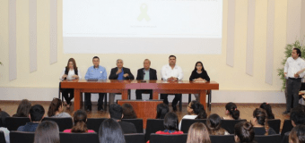 Participan alumnos de la UAT en conferencias sobre salud mental
