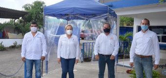Dona Sindicato de Petroquímicos cabina sanitizante a Gobierno de Altamira
