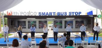 Inaugura Alma Laura Amparán parabús inteligente de empresa POSCO México
