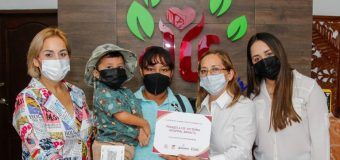 Rossy Luque de Martínez sigue entregando apoyos para atención médica especializada