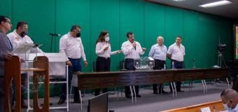 Preside Rector sorteo del SUTUAT Día de las Madres