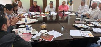 En reunión de trabajo gobernador Américo Villarreal, junto a su gabinete