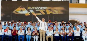 El gobernador Américo Villarreal, encabezó el desfile conmemorativo del Día del Trabajo en el municipio de Altamira