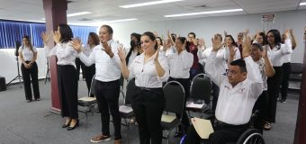 DIF y COMAPA SUR entregan constancias de curso de lenguaje de señas
