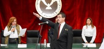 Asume Dámaso Anaya Alvarado la rectoría de la UAT