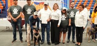 Entrega la UAT en adopción a héroes caninos