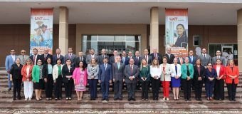 Rector de la UAT entrega equipamiento de vehículos a las facultades de la zona sur