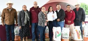 Reciben productores agrícolas de la zona norte de Tamaulipas semilla de sorgo y diésel