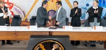 Firma la UAT convenio con Escuela de Economía Social de España