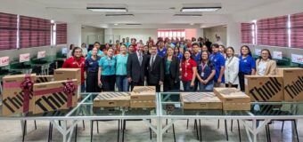 Equipa rector de la UAT centros de cómputo en Reynosa y Valle Hermoso