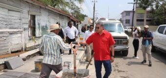 Continúa Armando Martínez embelleciendo la Zona Centro de Altamira