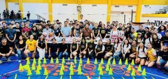 ENTREGA JUAN DIONICIO CRUZ  GUERRERO EQUIPO DEPORTIVO A ESTUDIANTES