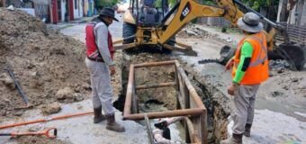 Inician los trabajos de rehabilitación de colector colapsado en la colonia Tancol