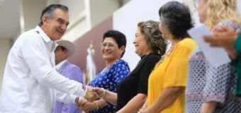 Entrega Américo tarjetas de Pensión Mujeres Bienestar; llegará a 93 mil tamaulipecas
