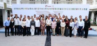 Recibe Américo cartera de proyectos 2026 y exhorta a munícipes a ejercer recursos con honestidad