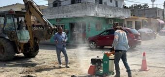Avanzan trabajos de mantenimiento a la red sanitaria en colonia Solidaridad, Voluntad y Trabajo