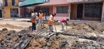 Avanza 70% rehabilitación de línea general de drenaje en la Vicente Guerrero
