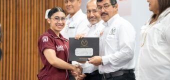 Reconoce la UAT excelencia académica con la entrega de más de 600 becas y estímulos educativos