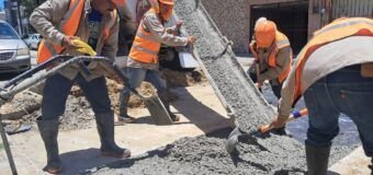 Refuerzan rehabilitación vial en la colonia Tamaulipas con programa “VAcheando”