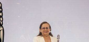 Recibe Rossy Luque Premio Internacional Tonantzin por quinto año consecutivo