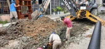 Avanza renovación de colector sanitario en sector de Tampico