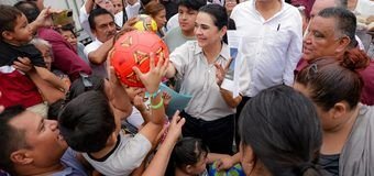 Lleva Mónica Villarreal servicios y apoyos a la colonia Nuevo Amanecer